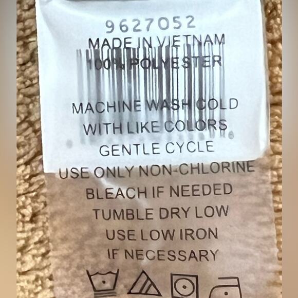 Vince Camuto Petite Black Floral V-Neck Pullover Flowy Blouse Top size XS - Picture 8 of 8